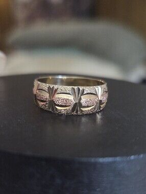 Vintage ArtCarved 14k Gold Two-Toned Band Ring